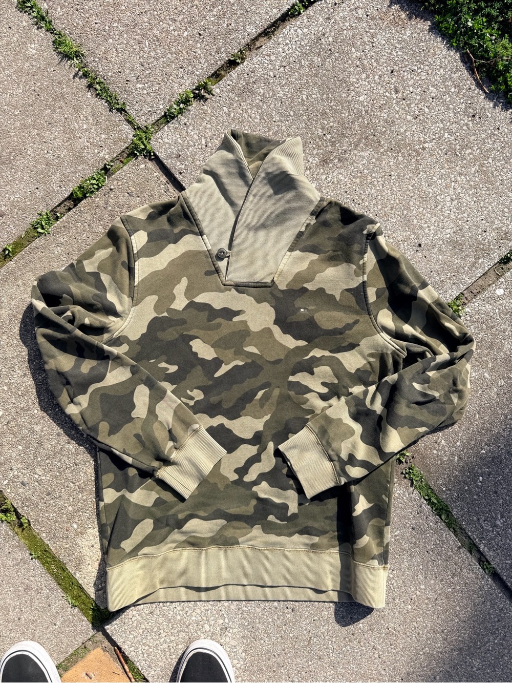 Tommy Hilfiger Green and Brown Camo Hooded Pullover L